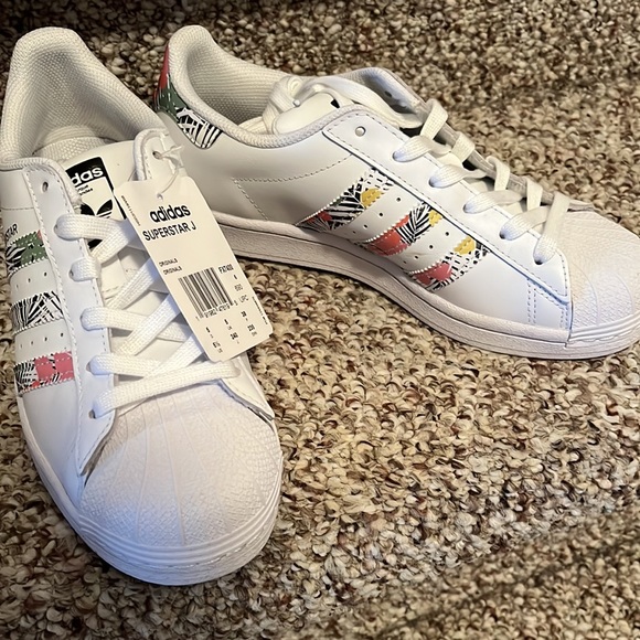 Adidas Superstar J sneakers - Picture 3 of 4